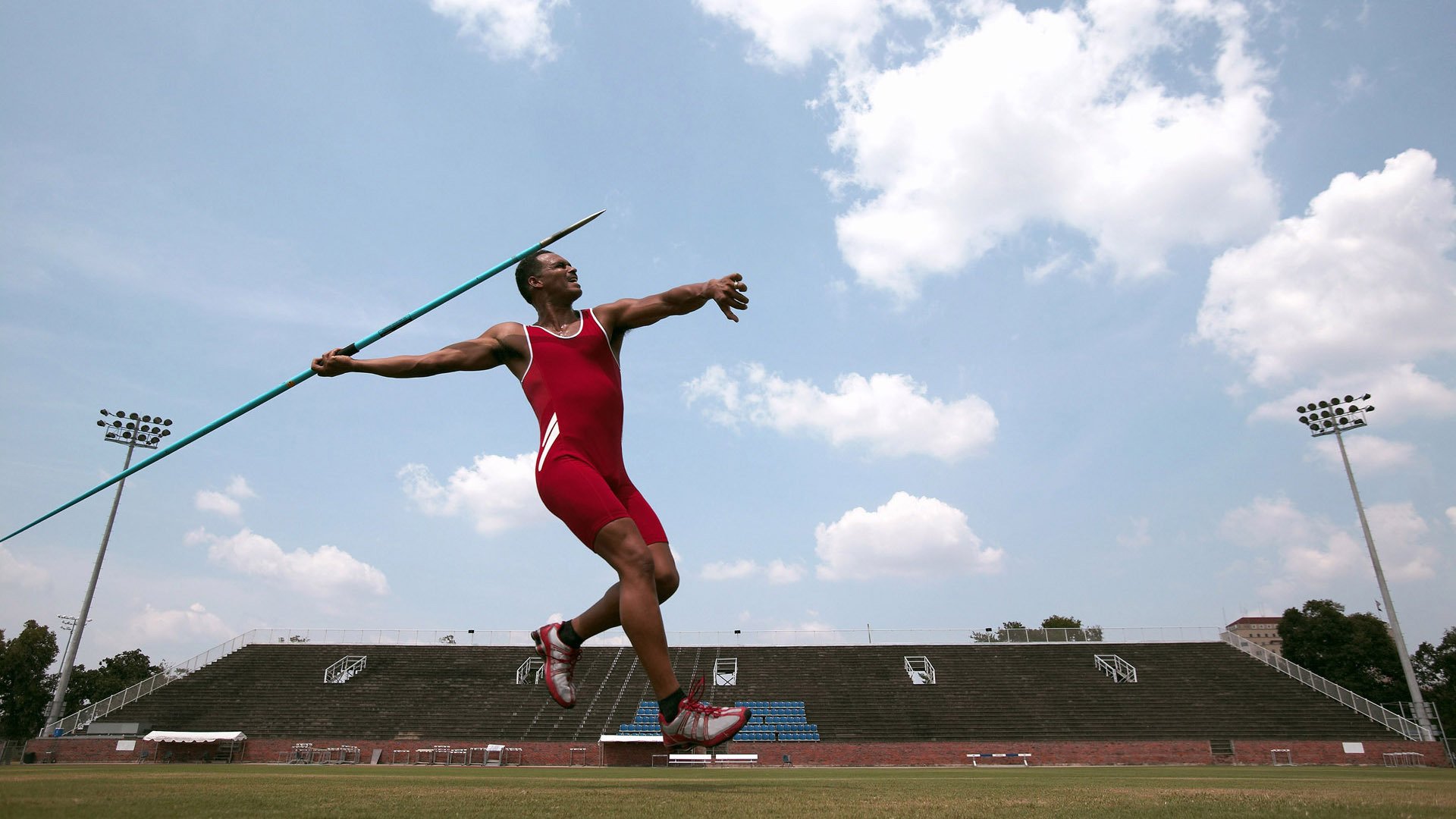 F1街道赛之夜,拉亚的绝对统治,对手的无解迷局